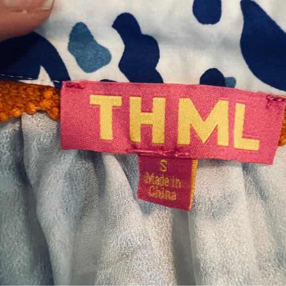 THML White & Blue Floral Patterned Dress Size Small Puff Sleeve V-Neck Collar - Picture 9 of 12